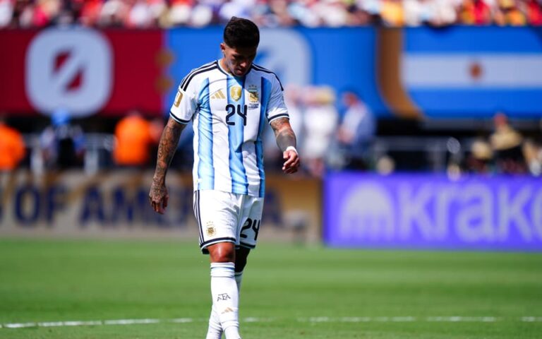 Fernandez breaks silence with message after World Cup final red card - London Evening Standard
