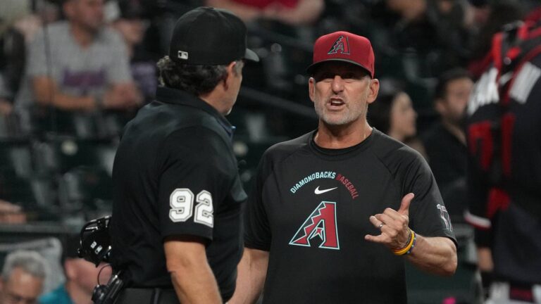 Torey Lovullo Ejected from Diamondbacks and Padres Game - Sports Illustrated