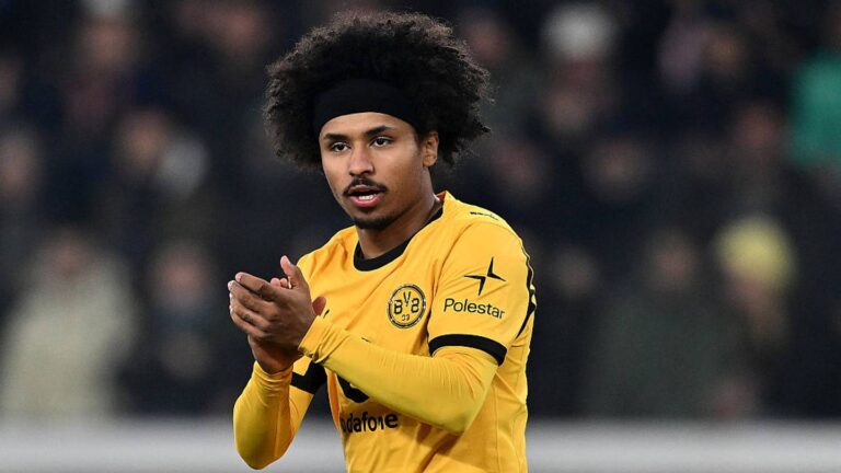 Barcelona ‘Agree to Deal’ for New Attacker—But It’s Not the One They Need - Sports Illustrated