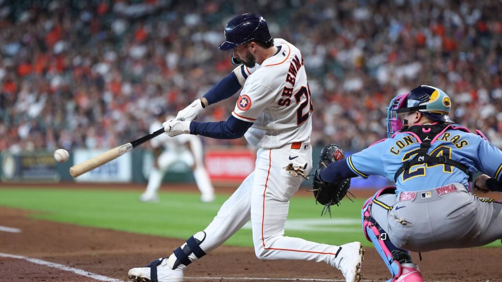 Brewers acquire former first-round pick from Astros to bolster current infield group - Reviewing the Brew