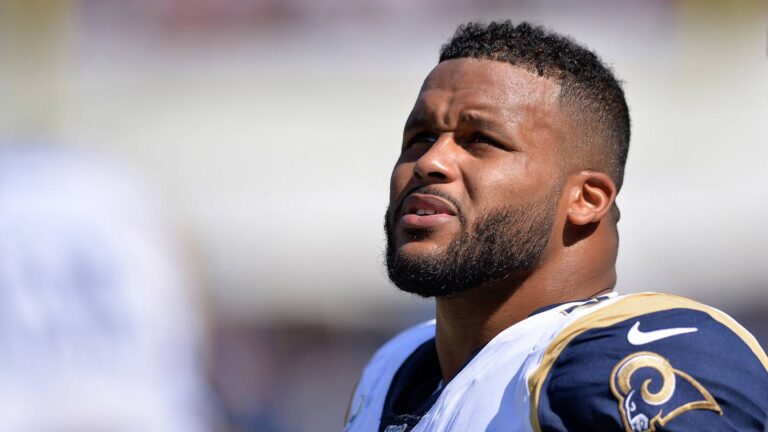 49ers can pray 1 obstacle gets in the way of Rams' reunion with Aaron Donald - Niner Noise
