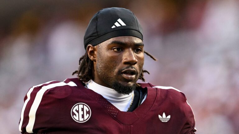 Former Texas A&M RB Le'Veon Moss Arrested in Louisiana - Sports Illustrated