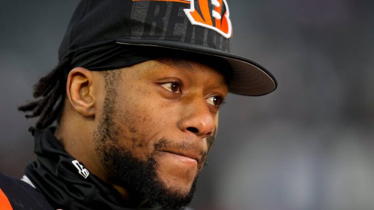 Joe Mixon Has Told Former Bengals Teammates Latest on NFL Career - Sports Illustrated