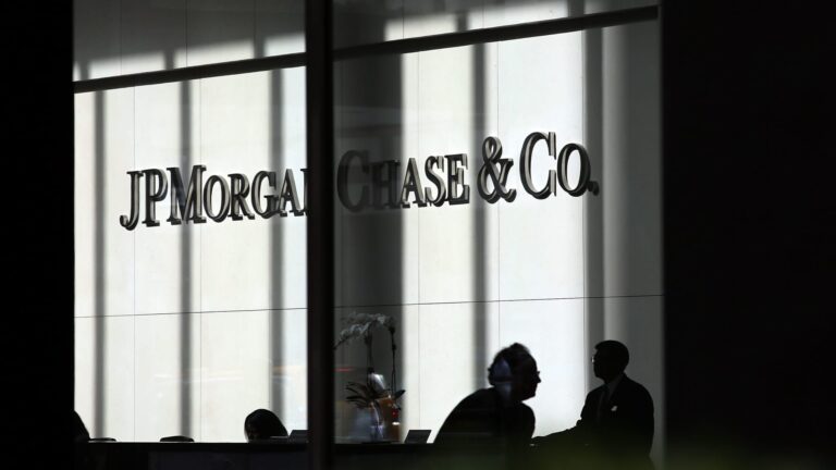 Stocks making the biggest moves premarket: JPMorgan Chase, Bank of America, IBM, Apple & more - CNBC