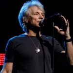 Jon Bon Jovi cuts concert short over sudden illness: 'I’m gonna have to cool it for the night' - The News International
