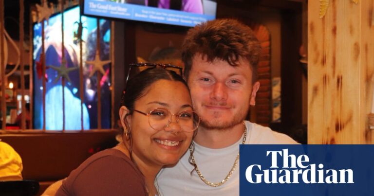 British-born man living in US since age of nine held by ICE under threat of deportation - The Guardian