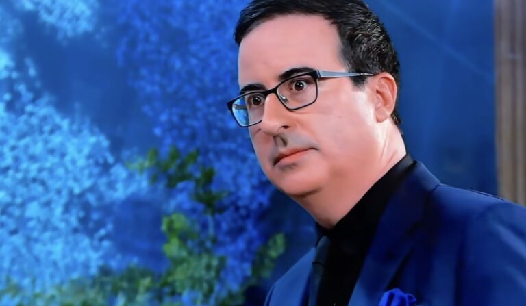 John Oliver's General Hospital Cameo Ends on a Slap - Newser