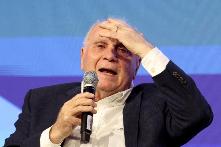 Bayern chief Uli Hoeneß pushing for several player sales - Bulinews