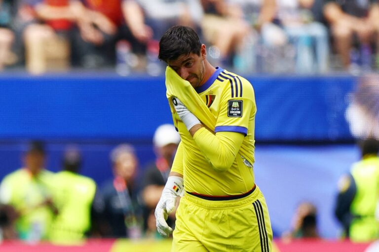 Thibaut Courtois forced off in tears in mammoth World Cup injury blow for Belgium - The Independent