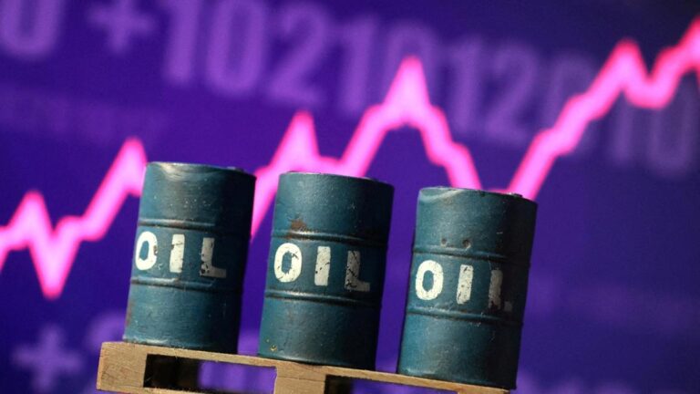 Brent oil's price briefly tops USD 100 per barrel, as stocks are set to drop on Wall Street - The Hindu