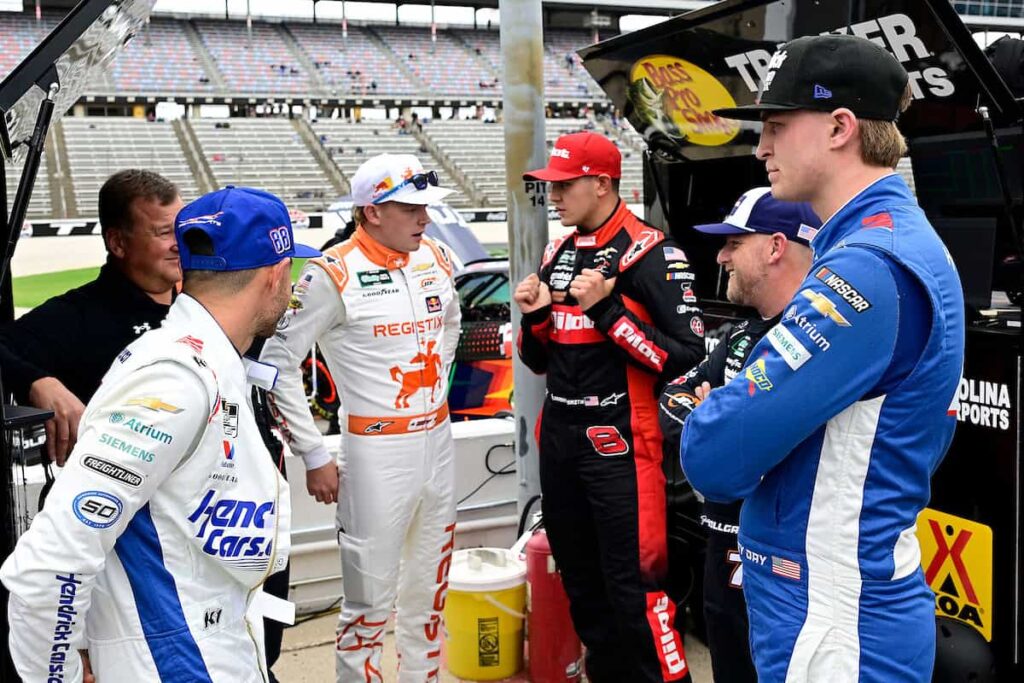 Fire on Fridays: There Is 1 Good Candidate To Replace Alex Bowman - Frontstretch