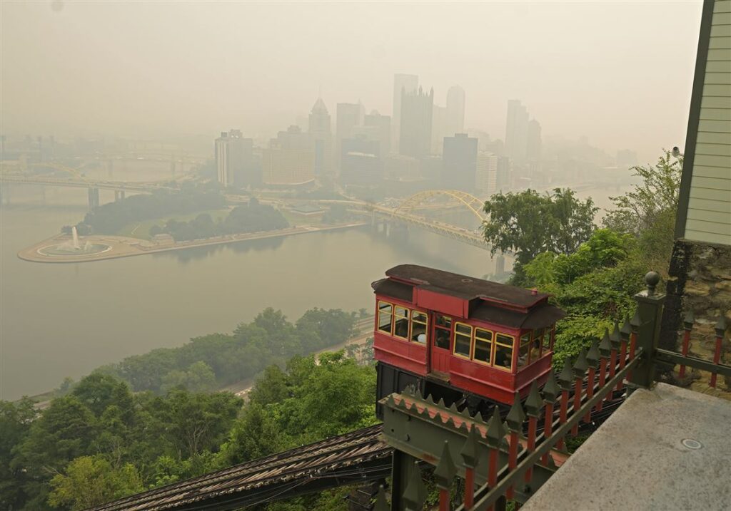 Wildfire smoke in Pittsburgh is causing dangerous air quality and prompted closures and cancellations - Pittsburgh Post-Gazette
