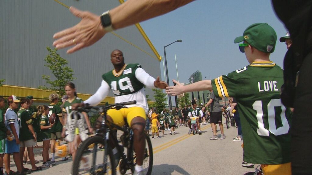 Football season kicks off this week with training camp, shareholders meeting - WLUK