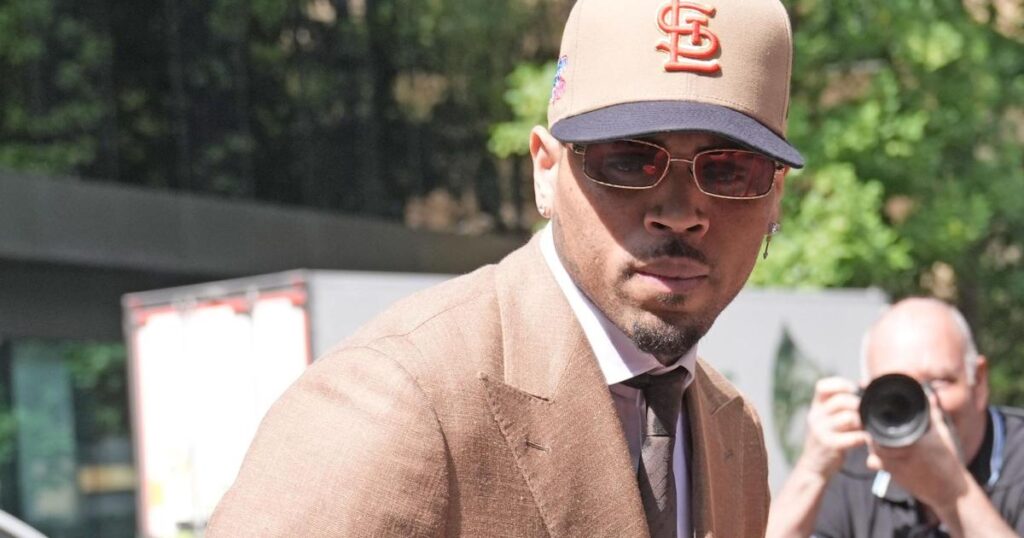 Singer Chris Brown pleads guilty to affray after bottle attack at Mayfair club - Romford Recorder