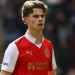 Harry Gray: Sheffield Wednesday sign Leeds United striker on loan - BBC