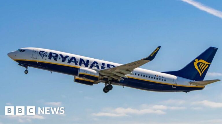 Man nearly sucked out of window mid-air on Ryanair plane, passengers say - BBC