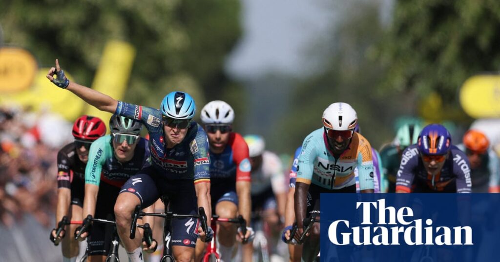 Tim Merlier grasps nettle with back-to back wins in Tour de France - The Guardian