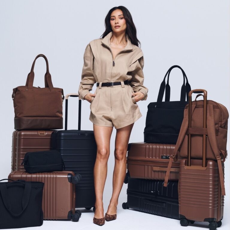 BÉIS Just Gave Their Iconic Weekender a Makeover – Here's What's New - E! News