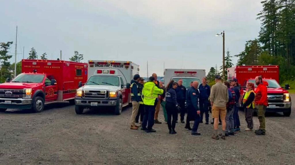 Kenmore Air seaplane crashes near Sucia Island; all 11 aboard rescued - KATU