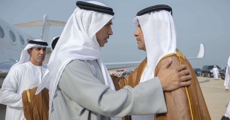 UAE delegation visits Doha to offer condolences to Qatar’s Emir - Dubai Eye 103.8