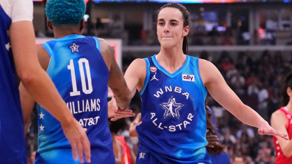 WNBA veterans accused of snubbing phenom Caitlin Clark out of jealousy - MARCA