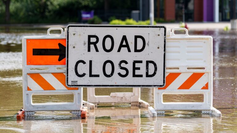 Amid storms, flash flood warning issued for Racine and Kenosha County - Milwaukee Journal Sentinel
