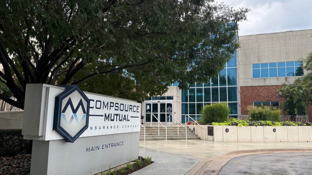Texts from Oklahoma Insurance Commissioner raise questions over CompSource conversion - The Oklahoman
