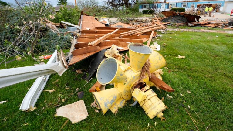 Confirmed tornado spotted over Appleton, NWS says - Milwaukee Journal Sentinel