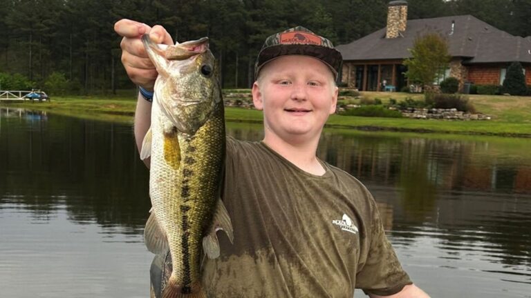 Tuscaloosa County teen Will Roberts dies after long battle with cancer - WBMA