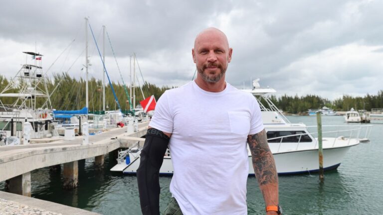 How Paul de Gelder went from shark attack victim to ‘Shark Week’ expert - 13wham.com
