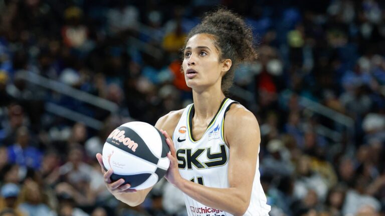 Sky's Skylar Diggins ruled out vs. Mercury after starting lineup change - USA Today