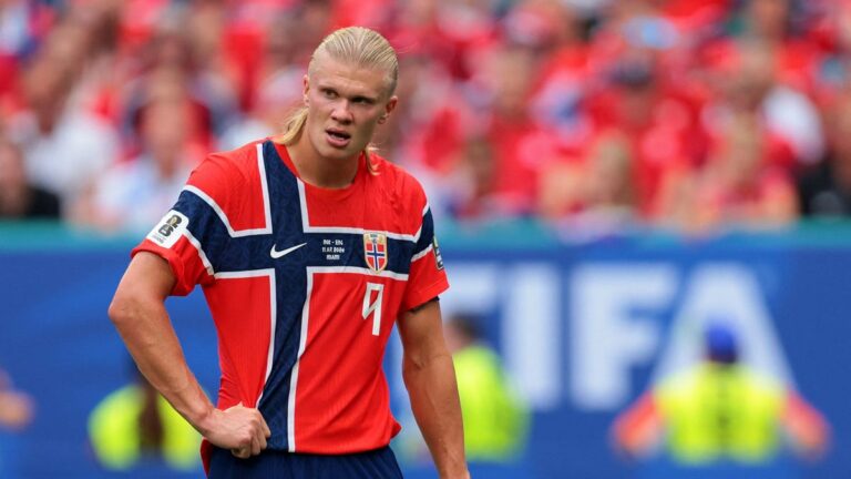 Erling Haaland subbed out of World Cup match against England in Miami - The Palm Beach Post