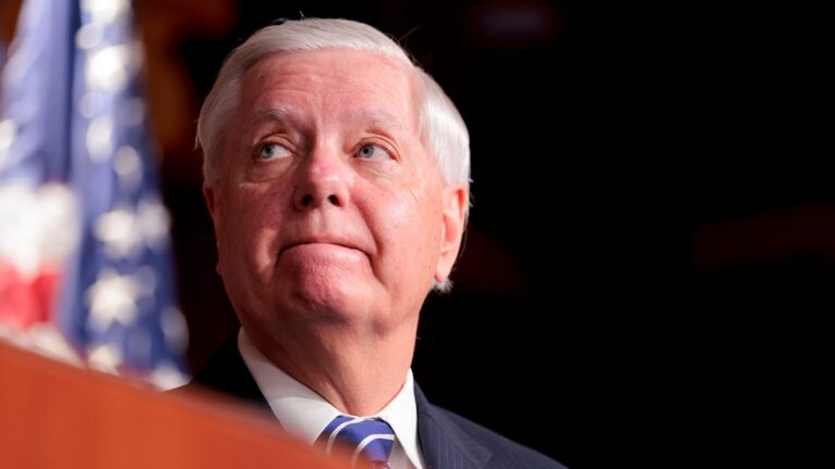 Sen. Lindsey Graham dies at 71 after 'brief and sudden illness' - Greenville Online