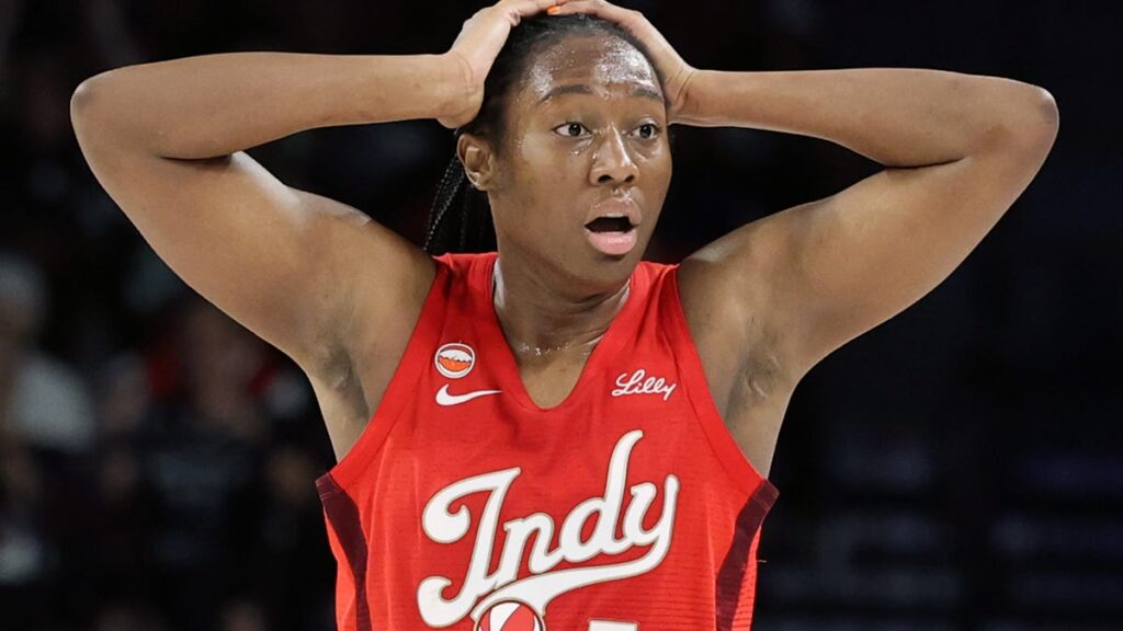 Indiana Fever C Aliyah Boston leaves game vs Storm with apparent knee injury - IndyStar