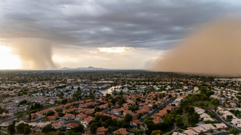 Dust storm brings wind, rain to parched metro Phoenix - azcentral.com and The Arizona Republic