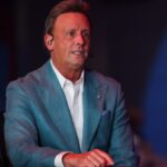 Broadcaster Karl Ravech part of ESPN's latest round of layoffs, per report - USA Today