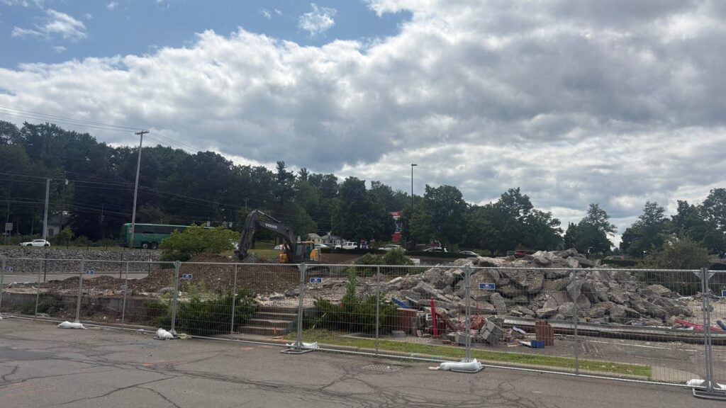 Chick-fil-A takes shape as Storming Crab building comes down - Press & Sun-Bulletin