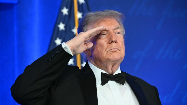 After April shooting, Trump joins White House Correspondents dinner redo - USA Today