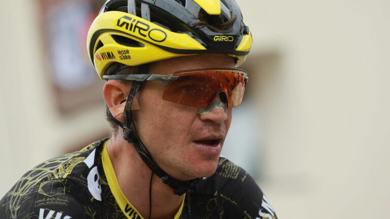 American Sepp Kuss narrowly avoids catastrophe in Tour de France crash - USA Today