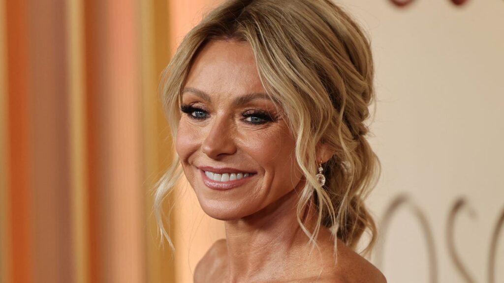 Where is Kelly Ripa? 'Live' host absent again as Pamela Adlon fills in - Bergen Record