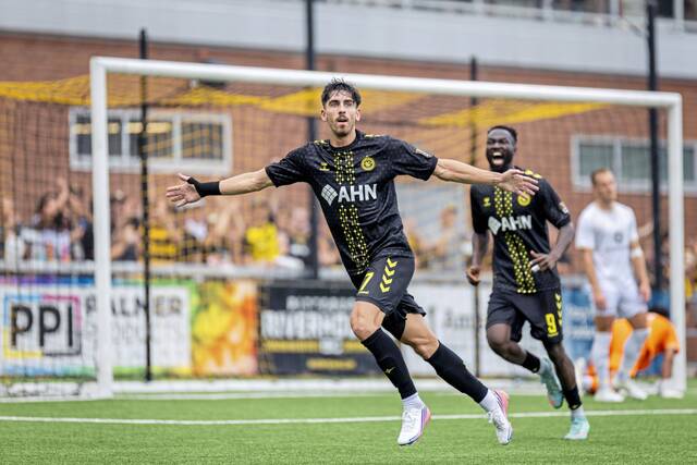 Trevor Amann sets league record for fastest hat trick as Riverhounds defeat Louisville City - TribLIVE.com
