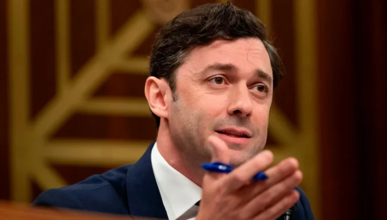 Jon Ossoff rips RFK Jr. for ‘foolish and self-indulgent demolition’ of cyclosporiasis tracking program - Washington Examiner