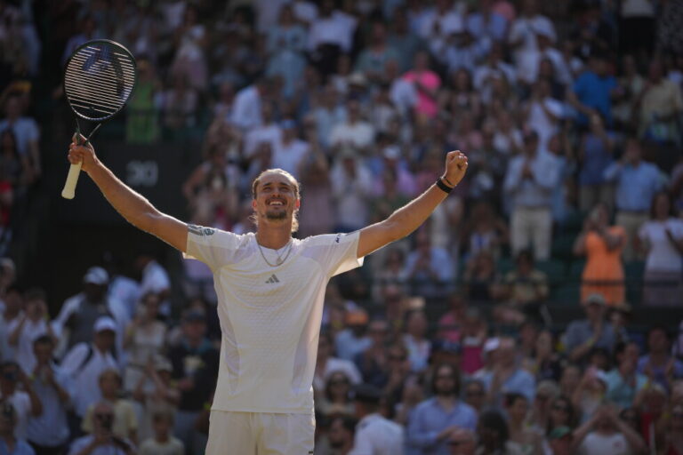 Alexander Zverev Faces Wimbledon Final Challenges Amid Type 1 Diabetes Management - SSBCrack