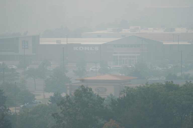 Mets-Phillies start time moved, MLS game between Vancouver-Chicago ppd. due to wildfire smoke - WTOP