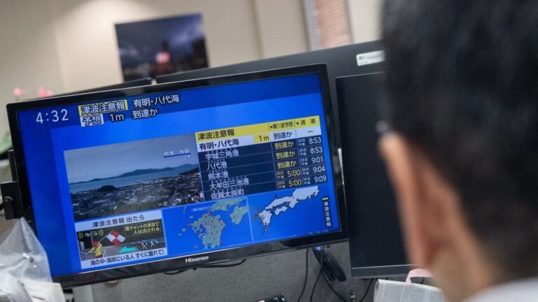 Japan issues tsunami alert after 7.1-magnitude quake - NZ Herald