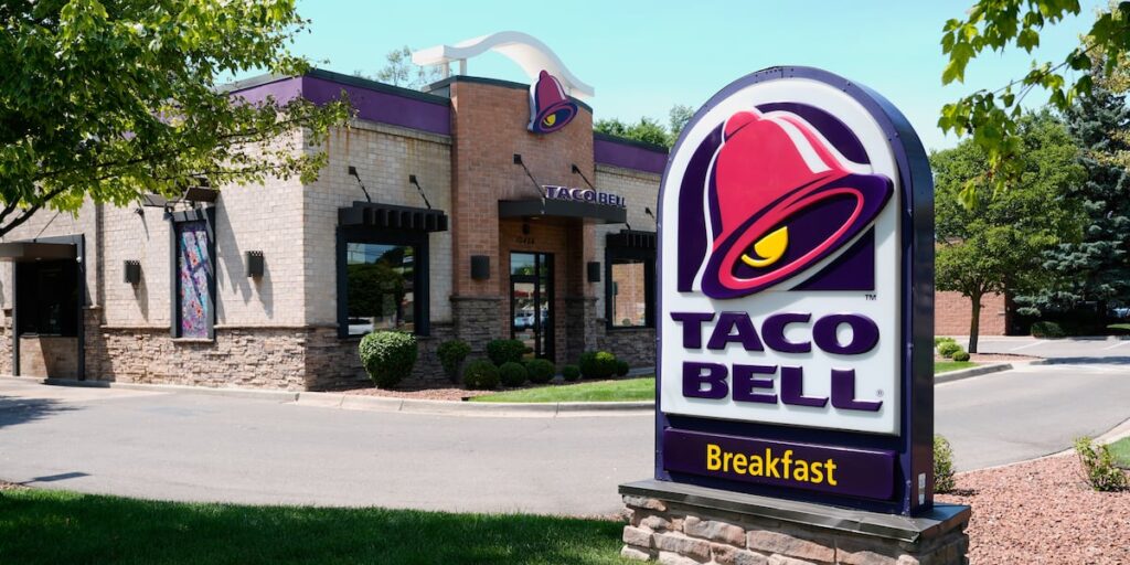 Taco Bell is offering its Mexican Pizza for just $1 - don’t worry, it doesn’t have lettuce - WABI