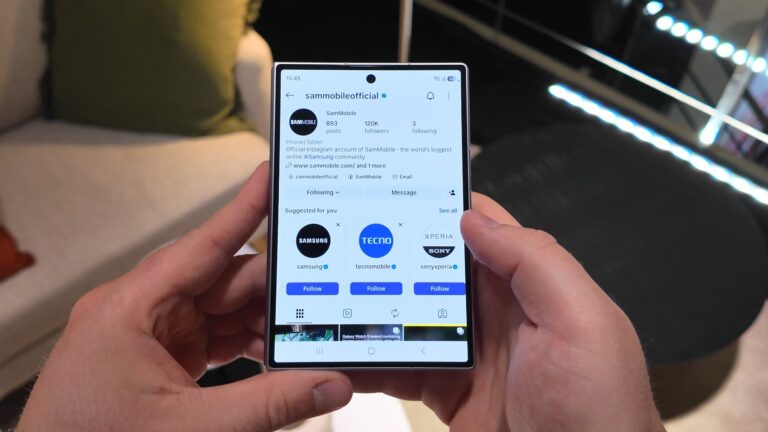 You can't be mad at Samsung for joining the passport club with the Galaxy Z Fold 8 - SamMobile