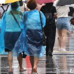 Monsoon batters central Korea with heavy rain as south swelters in heat - CHOSUNBIZ - Chosunbiz