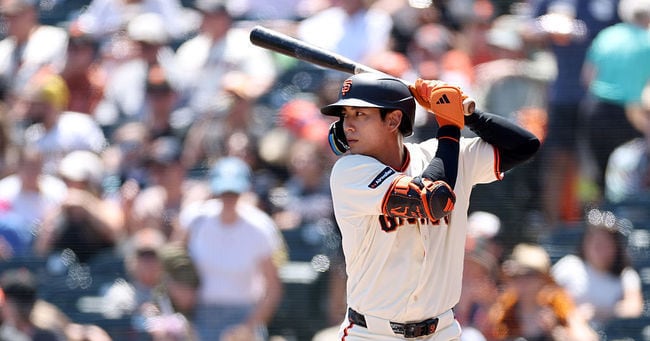 Lee Jung-hoo boosts trade stock with pinch-hit double for Giants - CHOSUNBIZ - Chosunbiz