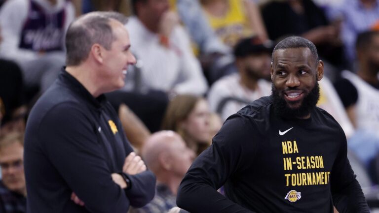 Warriors Add LeBron James’ Former Championship Coach to Steve Kerr’s Staff - heavy.com